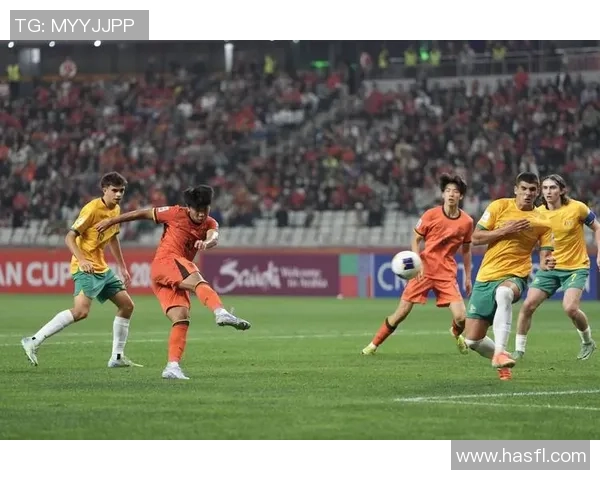 亚洲杯激战朝鲜对决香港两队争夺晋级名额的关键之战