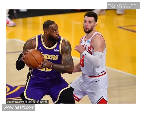 公牛队与太阳队激战正酣球迷期待精彩对决与惊艳表现