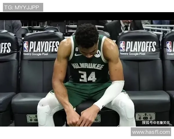 字母哥愤怒撕毁球衣雄鹿惨败后更衣室内冲突不断引发热议 字母哥愤怒撕毁球衣雄鹿惨败后更衣室内冲突不断引发热议