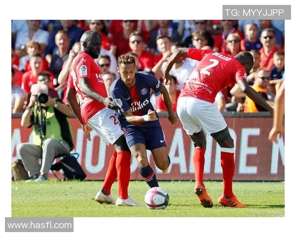 帕尔马与恩波利激战成和比分揭晓双方表现各有千秋